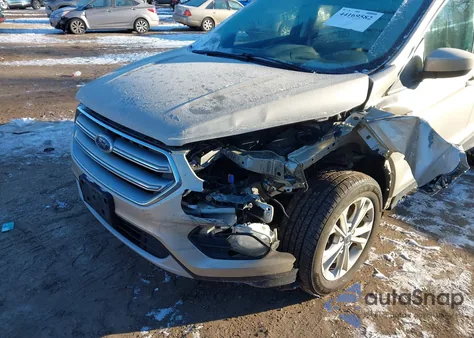 2017 Ford Escape Se z USA, uszkodzony, nr VIN 1FMCU9GD0HUB22498